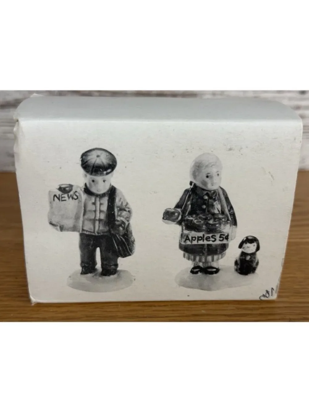 Department 56 Girl Selling Apples and News Boy #5129-2 Snow Village